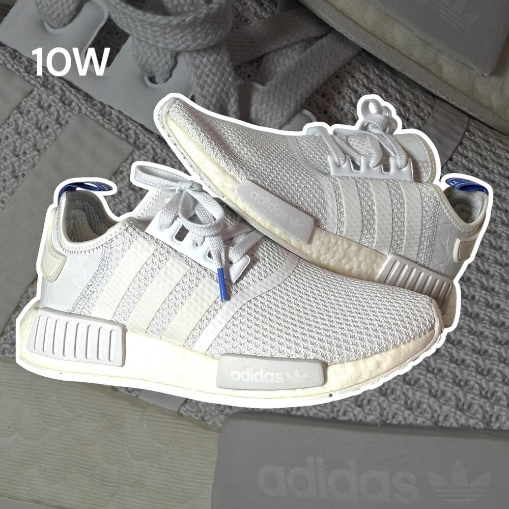 •NEW• Adidas NMD R1 trainers Size 10W / 9M
DEADSTOCK w/ slight discoloration
